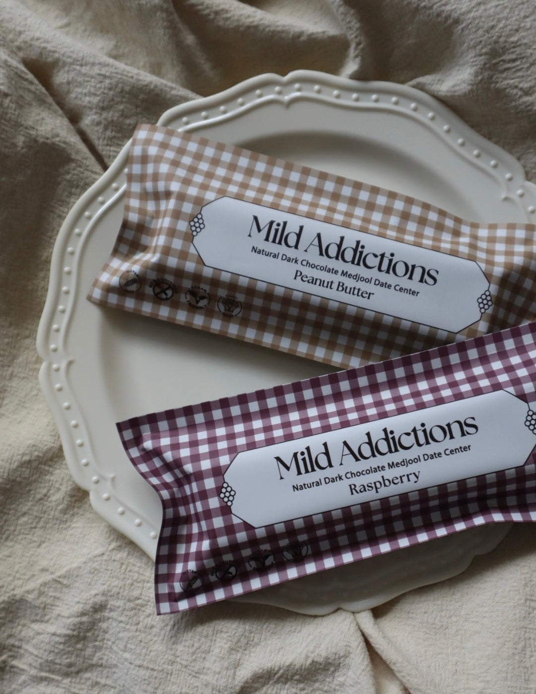 PB&J Dark Chocolate Bar Bundle Medjool Date Filling - Raspberry & Peanut Butter (2 × 2.6 oz)