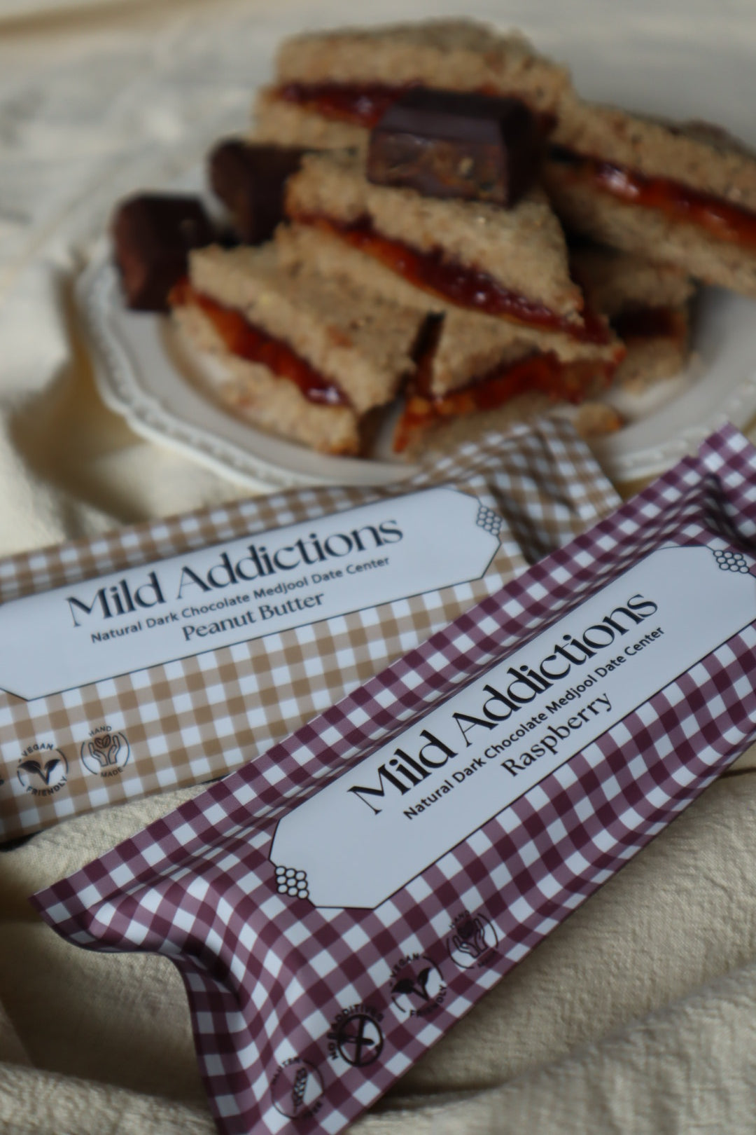 PB&J Dark Chocolate Bar Bundle Medjool Date Filling - Raspberry & Peanut Butter (2 × 2.6 oz)