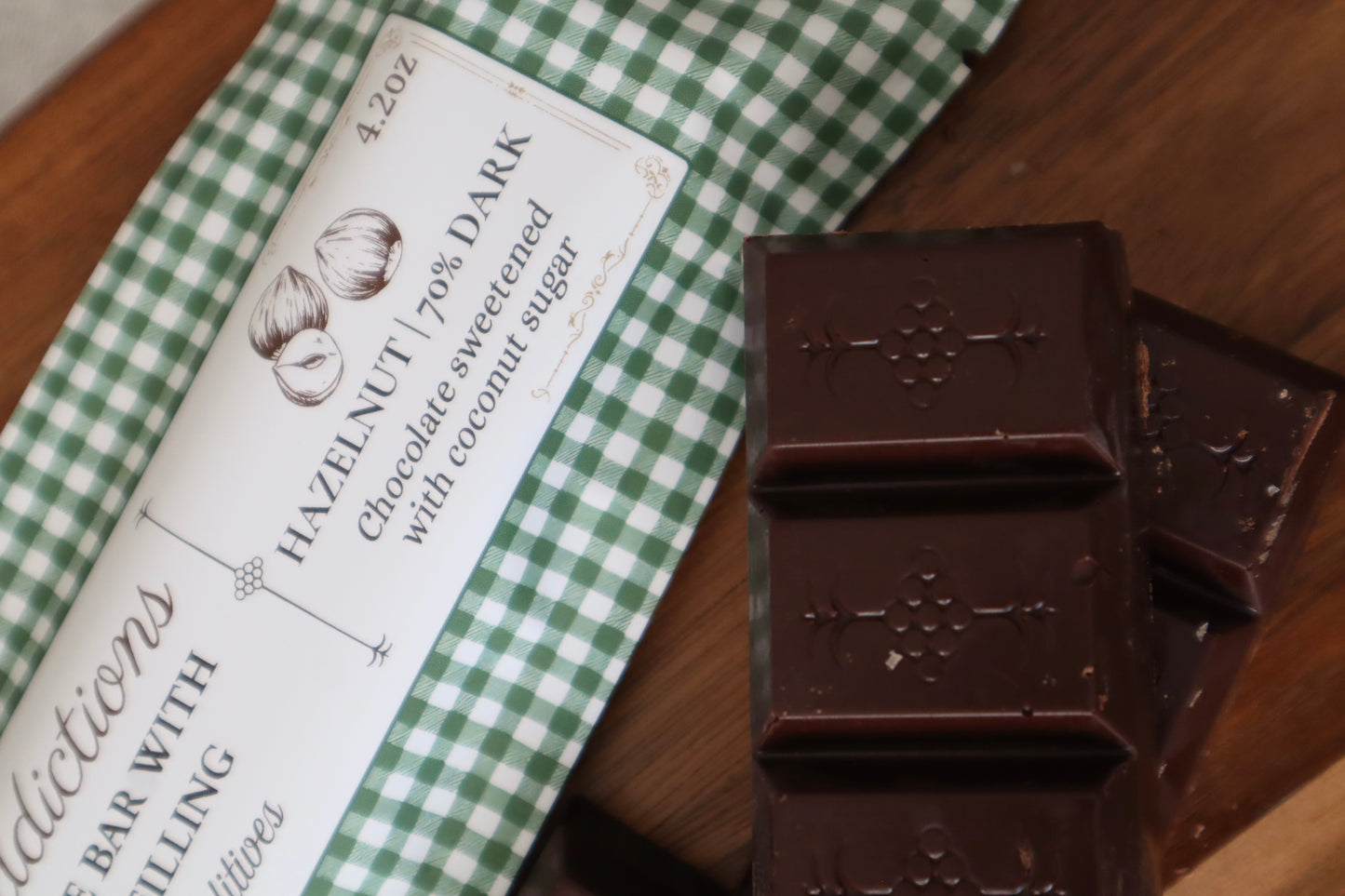 Dark Chocolate Bar with Hazelnut & Medjool Date Center — Single 4.2 oz