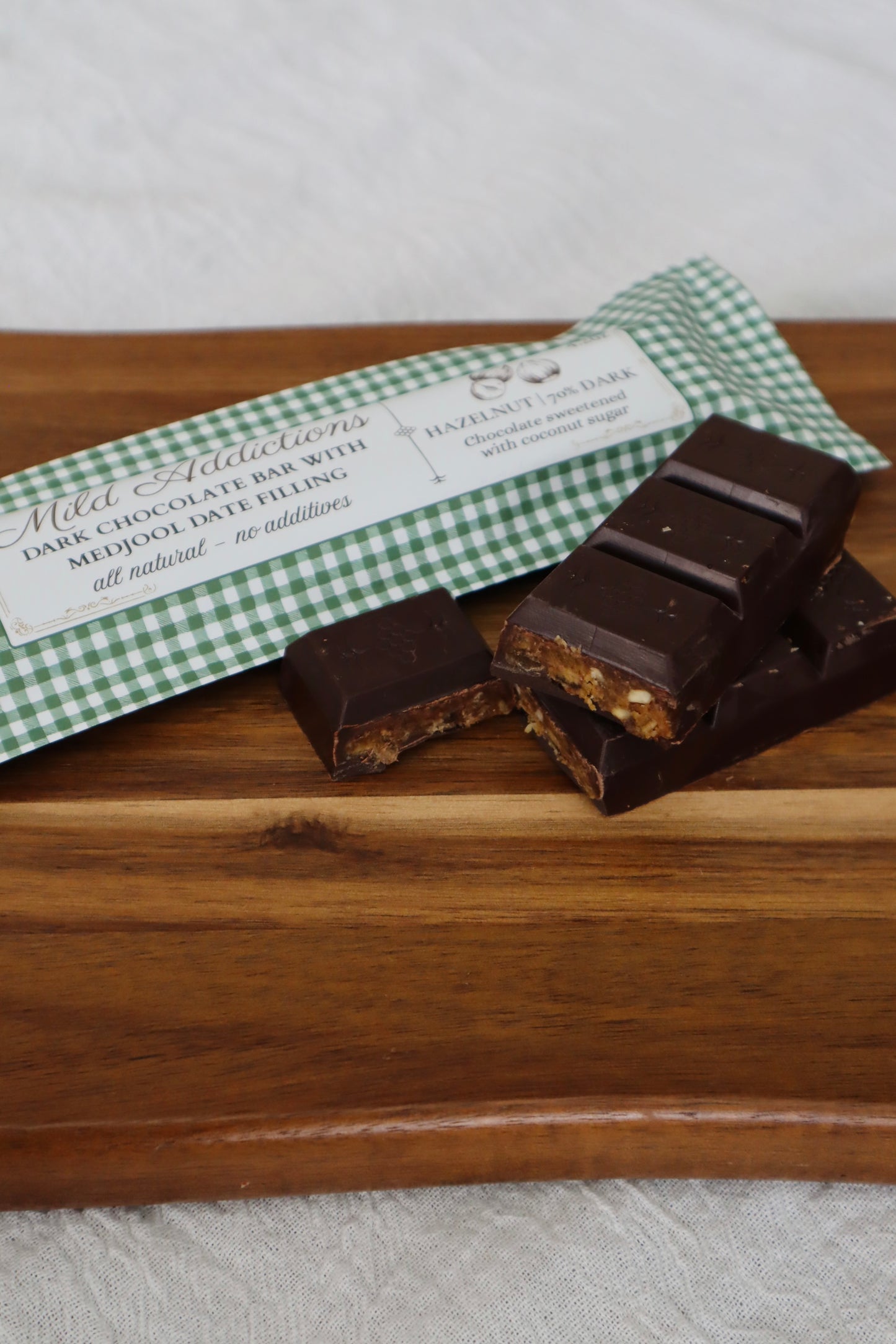 Dark Chocolate Bar with Hazelnut & Medjool Date Center — Single 4.2 oz